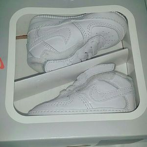 Infant Nike Forces